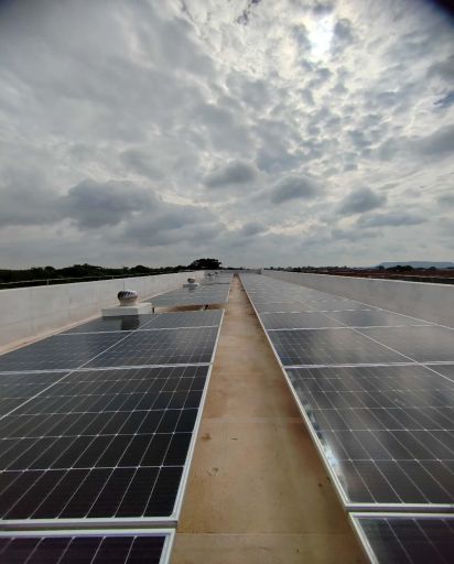60 kW/230 kWh Diesel-Solarenergiespeicher-Mikronetzsystem im Kongo